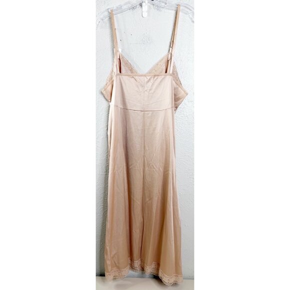 Vassarette Sz 40 Tan LACE Trim-NYLON FULL SLIP Adjustable Straps NWT - Picture 2 of 6